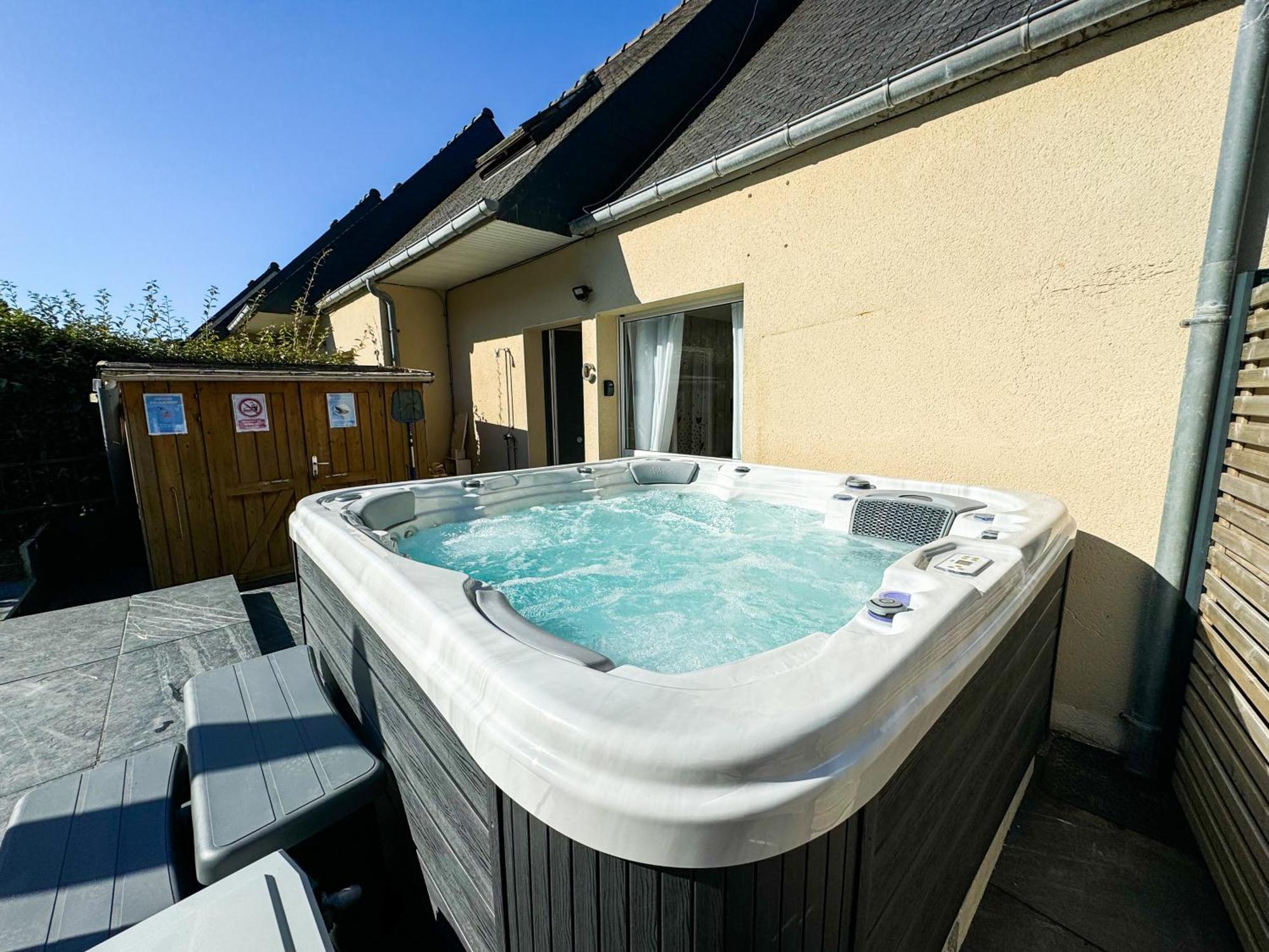 Jacuzzi Professionel Les Pieds Dans L'Eau Plage A 50 M Trévou-Tréguignec Екстериор снимка